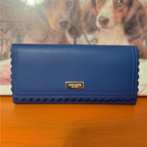kate spade Handbags - Kate Spade Cyndy Royal Blue Scalloped Continental Wallet EUC